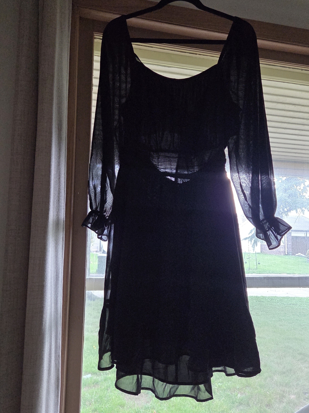 Black Sheer Long-Sleeve Cut-Out Back Dress ♡ Size XL